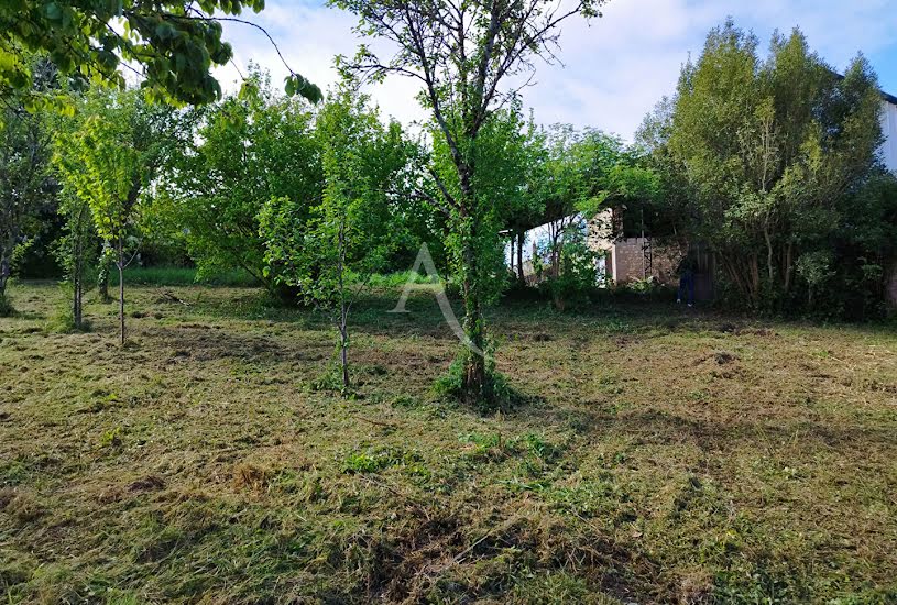  Vente Terrain à bâtir - 1 595m² à Floirac (17120) 