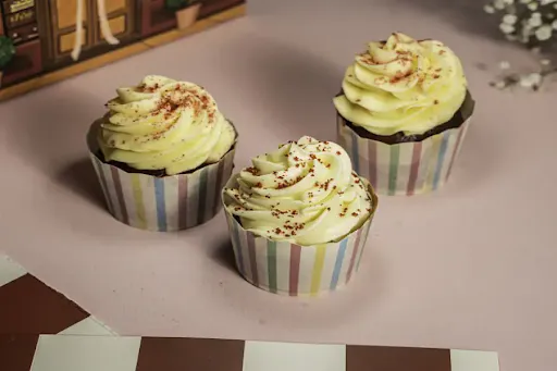 Red Velvet Cup Cake [eggless]