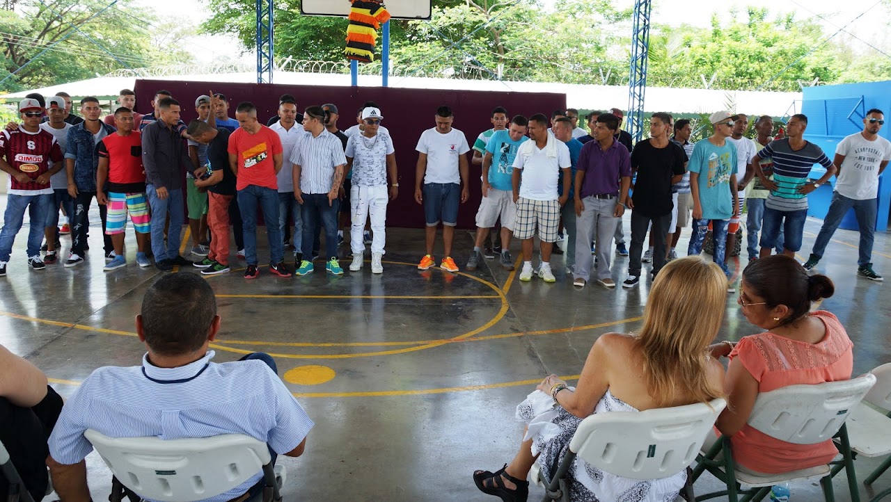 PRIVADOS DE LIBERTAD SE RECUPERAN DE ADICCIONES Y CELEBRAN RESULTADOS UN AÑO DESPUÉS