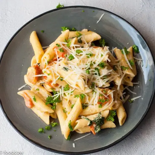 Paneer Pasta ( White Sauce)