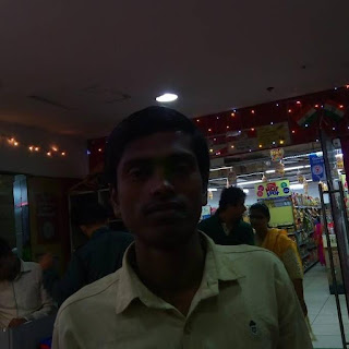 Anil Kumar at Reliance Fresh, Ansal Plaza,  photos