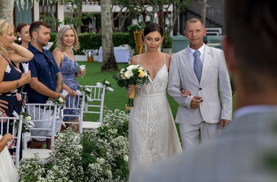 Fotógrafo de casamento Aleks Dyadyushko (diadiushko). Foto de 3 de novembro 2019