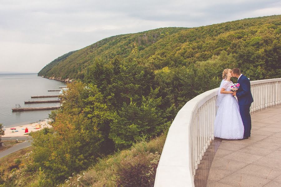 Fotógrafo de bodas Elena Sulikaeva (elenaph). Foto del 11 de septiembre 2015