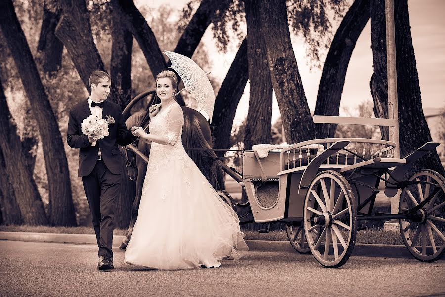 Fotografo di matrimoni Yuriy Berdnikov (jurgenfoto). Foto del 31 ottobre 2018