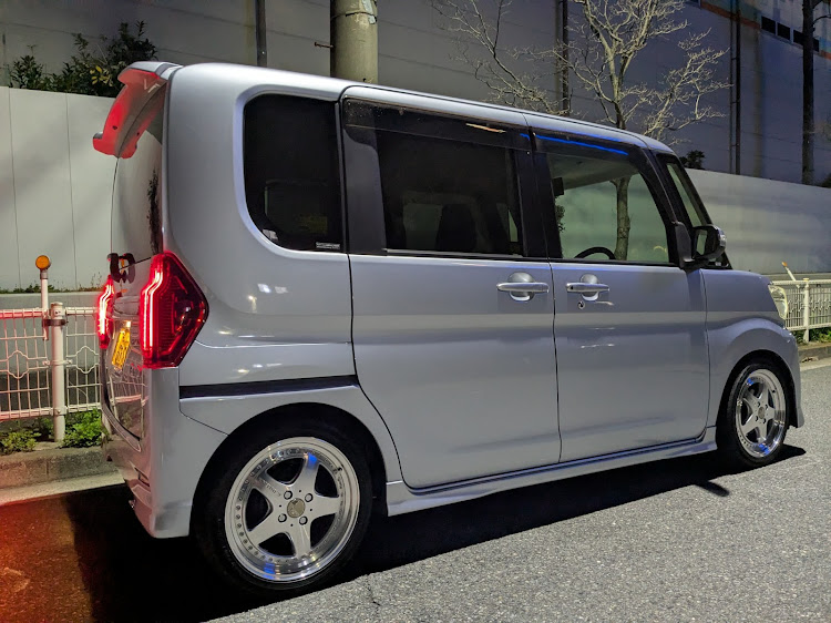 タントカスタムの斜め45度の美学・ホイール交換・車が好きな人と繋がりたい・洗車に関するカスタム事例の投稿画像2枚目