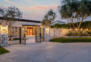 House with garden and terrace 3