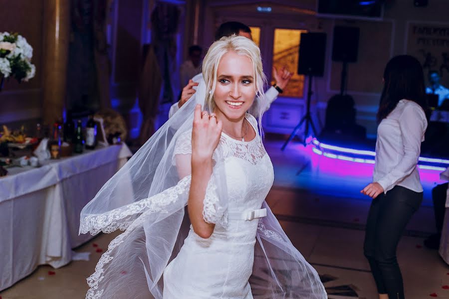 Fotografo di matrimoni Maksim Nazarov (nazarov360). Foto del 24 dicembre 2018