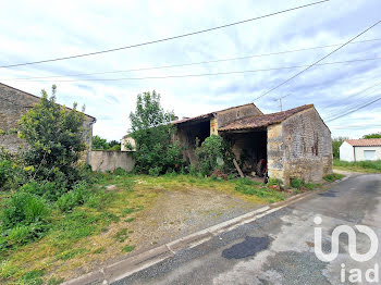 maison à Nieul-lès-Saintes (17)