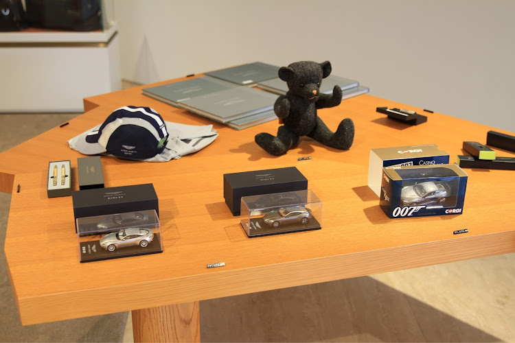 めるちゃんさんが投稿したWRX STI・マセラティ・アストンマーチン・マクラーレン・ドライブに関するカスタム事例の投稿画像4枚目