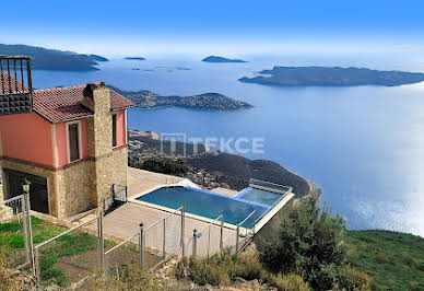 House with pool and terrace 3