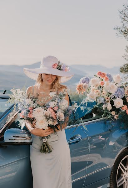 Fotógrafo de casamento Nastya Gora (gora). Foto de 25 de setembro 2022