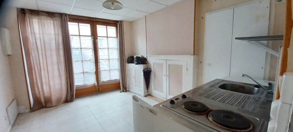 Vente maison 3 pièces 38 m² à Saint-Menoux (03210), 27 500 €