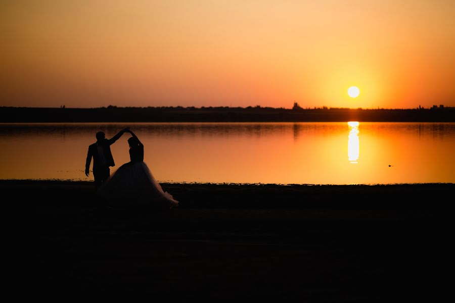 Fotógrafo de bodas Olga Dubravskaya (photoska). Foto del 4 de marzo 2018