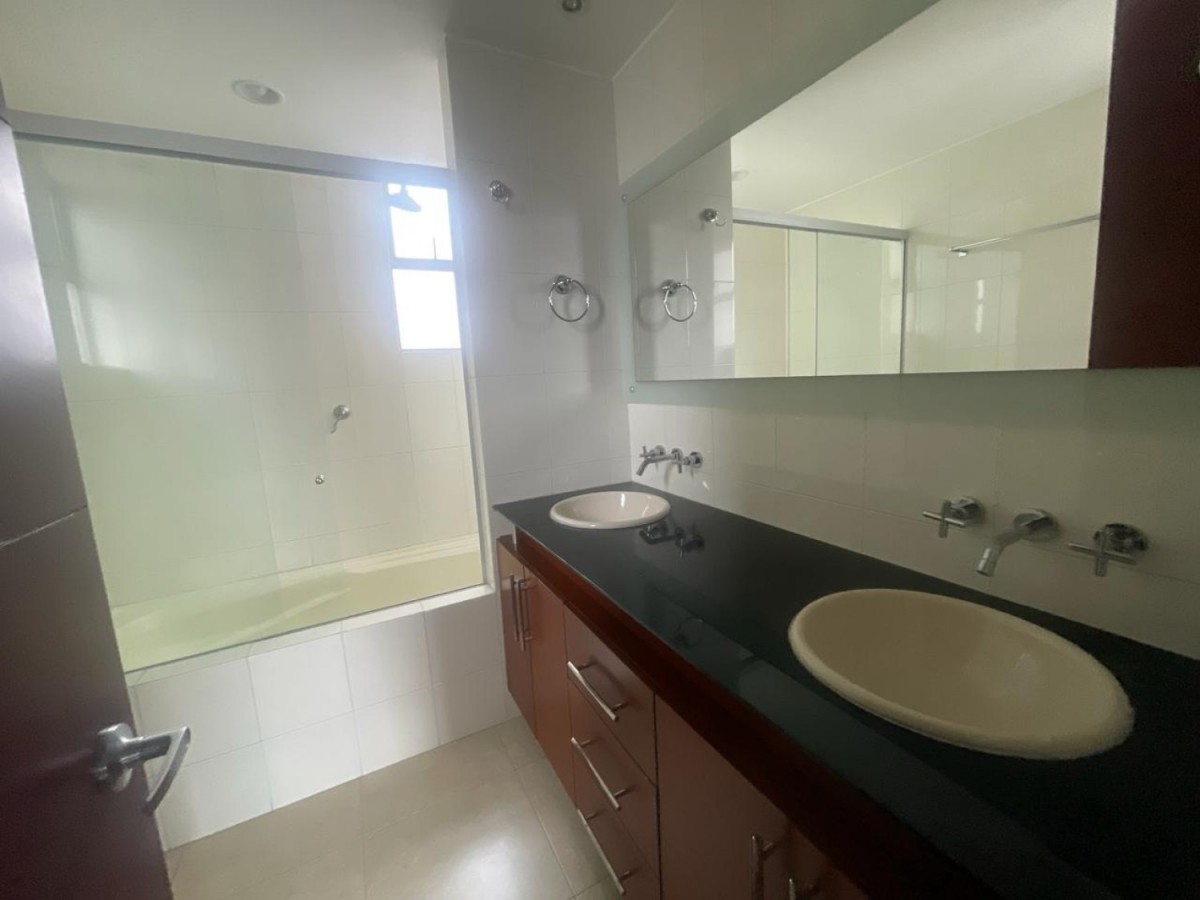 Apartamento En Arriendo - La Carolina, Bogota