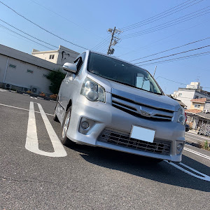 ノア ZRR75W