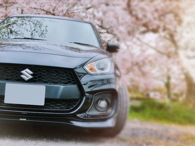 スイフトスポーツのサクラと愛車・笑顔が１番！・DIVE to 沼!!・これからもよろしくね♡・4月もよろしくお願いしますに関するカスタム事例の投稿画像2枚目