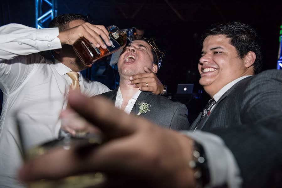 Fotógrafo de casamento Rondinelli Ribeiro (rondinelli). Foto de 28 de julho 2017