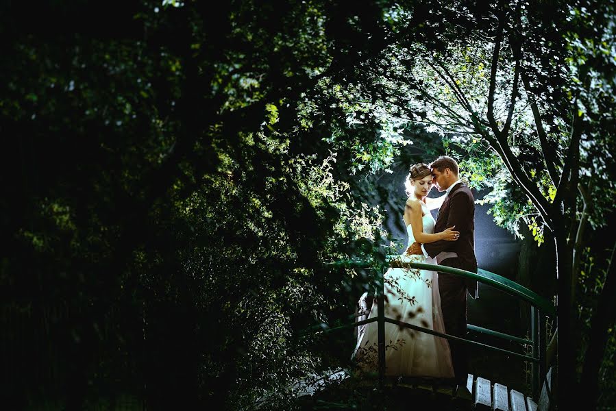 Fotografo di matrimoni Alejandro Rossa (alejandrorossa). Foto del 10 marzo 2020