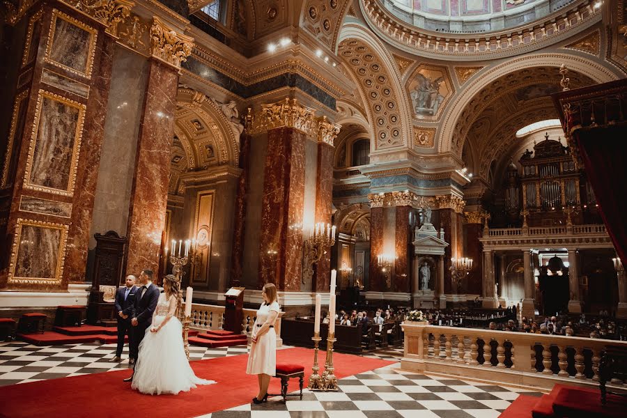 Fotógrafo de casamento Berci Geberle (geberleberci). Foto de 11 de fevereiro 2022