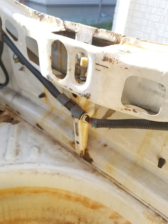 スプリンタートレノのAE86・愛車・錆び除去&補修・錆びとの戦いに関するカスタム事例の投稿画像8枚目