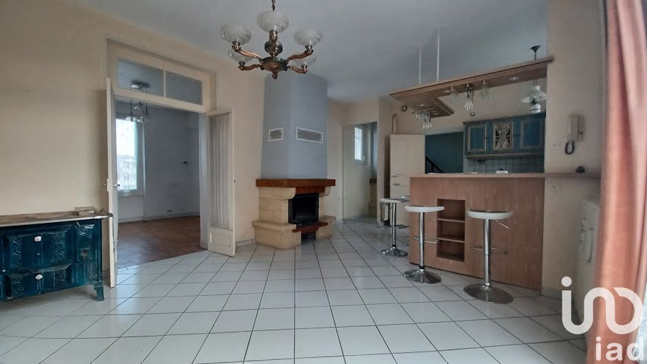 Vente maison 5 pièces 90 m² à Clermont-Ferrand (63000), 187 500 €