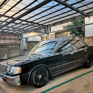 クラウンセダン JZS131