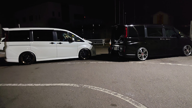 ステップワゴンスパーダの低いようで低くない微妙な高さ・ステップワゴンRP・お盆休み・洗車&コーティング・交流会、お疲れ様でした。に関するカスタム事例の投稿画像2枚目
