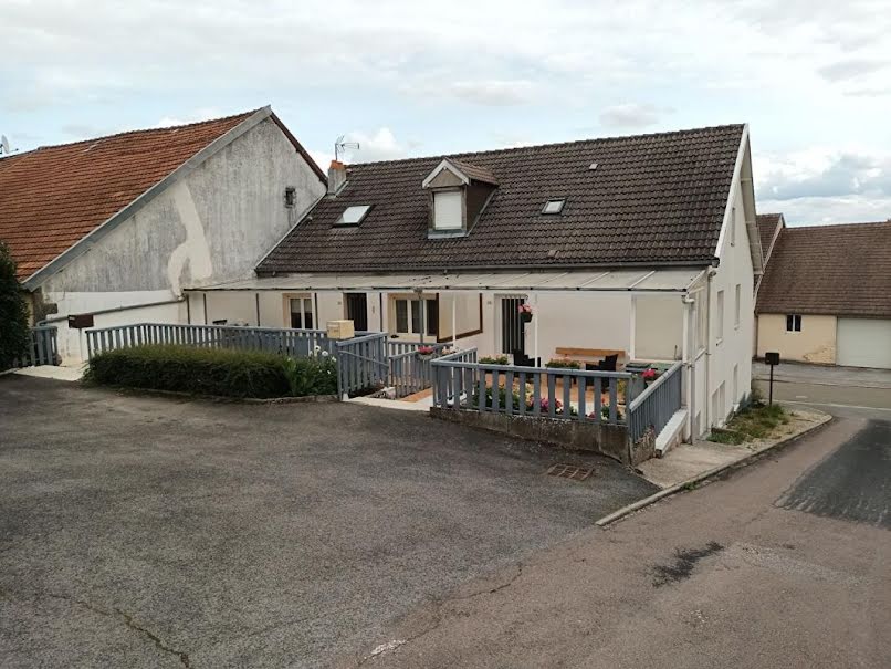 Vente maison 2 pièces 334 m² à Montigny le roi (52140), 265 000 €