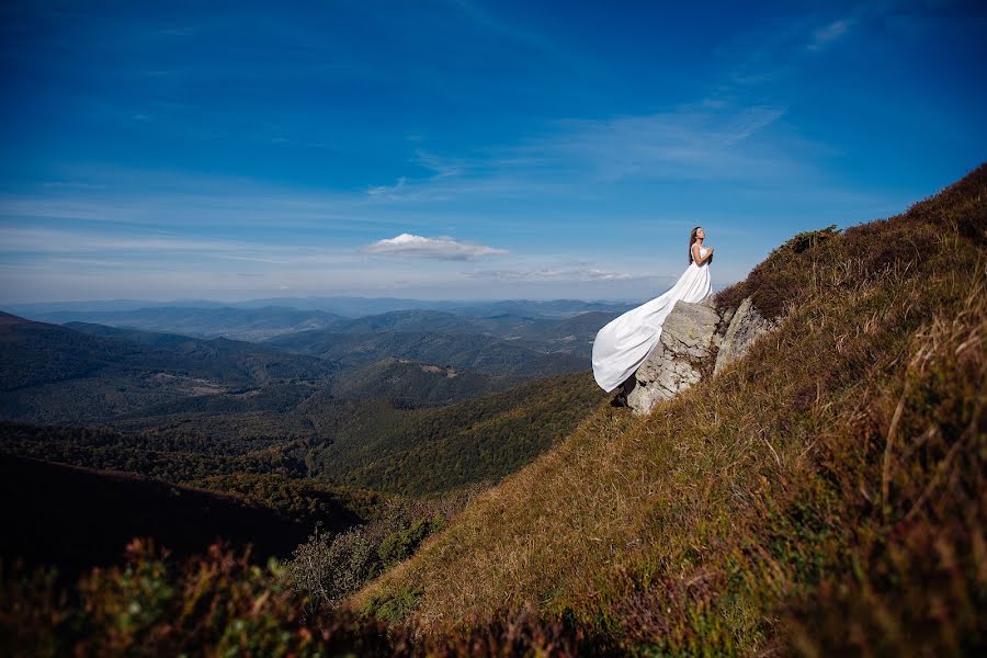 Fotógrafo de bodas Miroslav Bugir (buhir). Foto del 1 de octubre 2018