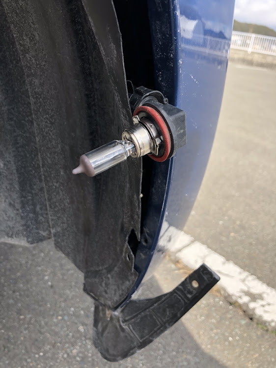 ノートのフォグランプバルブ交換に関するカスタム事例の投稿画像8枚目