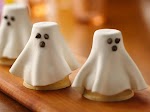 Ghost Cupcake Cones was pinched from <a href="http://www.bettycrocker.com/recipes/ghost-cupcake-cones/eba7512d-298d-450d-b4b3-1cbdd84e427f" target="_blank">www.bettycrocker.com.</a>