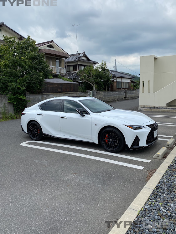 レクサスその他の足回りリフレッシュ・オフ会に関するカスタム事例の投稿画像1枚目