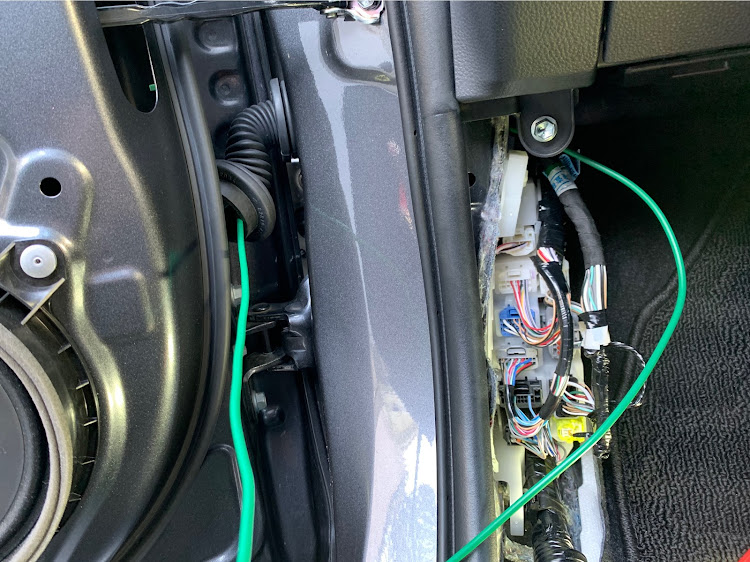 RAV4の耳たぶレス・サイドアンダーミラー・サイドカメラ・レーダー探知機・コロナが早く終息しますようにに関するカスタム事例の投稿画像7枚目