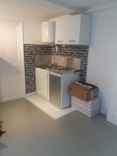 Location  appartement 1 pièce 16 m² à Orleans (45000), 330 €