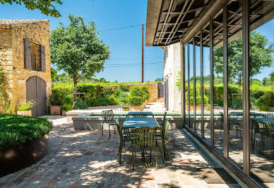 House with pool and garden 5