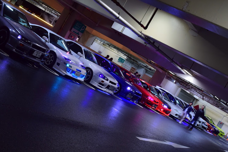 カローラレビンの海ほたるPA・川崎工場夜景・アンダーネオンMT✨に関するカスタム事例の投稿画像2枚目