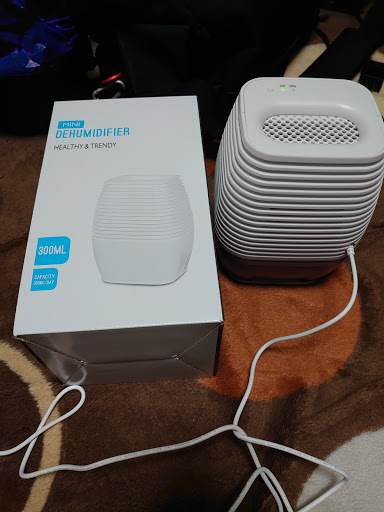ハイエース の車中泊グッズ ハイエースバン 除湿器 Usbに関するカスタム メンテナンスの投稿画像 車のカスタム情報はcartune