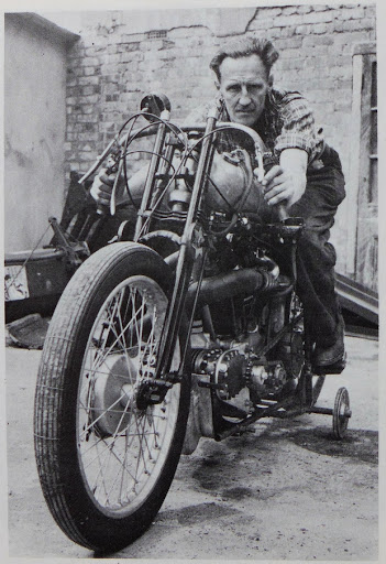 Noel Pope on the ''Baragwanath'' machine before the records without fairing.