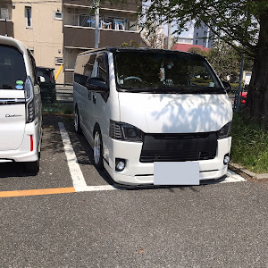 ハイエースバン TRH200V