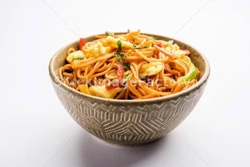 Egg Schezwan Hakka Noodles