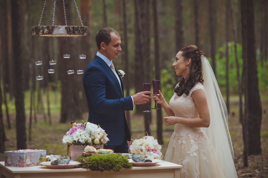 Wedding photographer Lyudmila Kuznecova (lusi). Photo of 13 August 2015