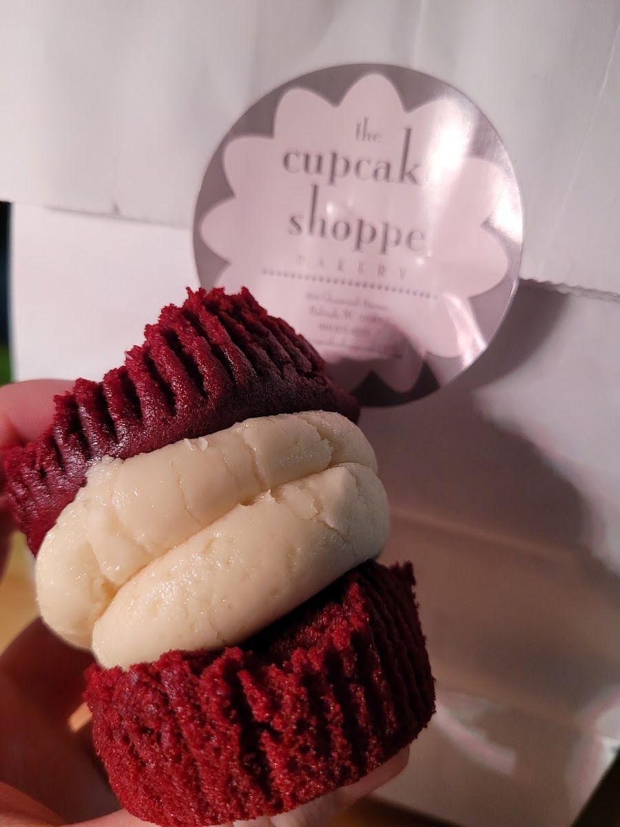 Cupcake sandwich