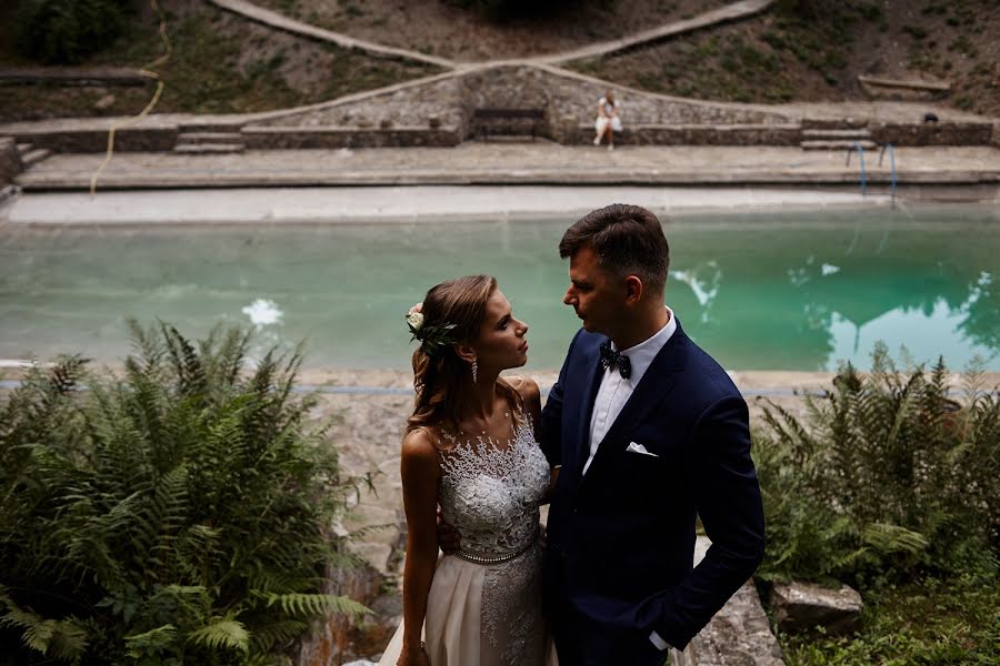 Fotógrafo de casamento Lesław Kanikuła (kanikua). Foto de 14 de fevereiro 2019