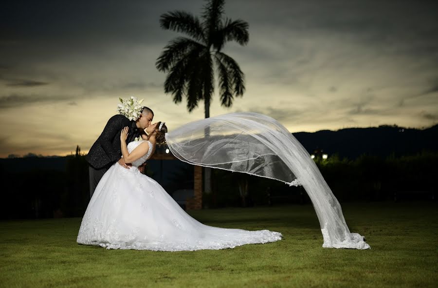 Fotógrafo de bodas Rafael Esparza (rafaelesparza). Foto del 30 de diciembre 2023