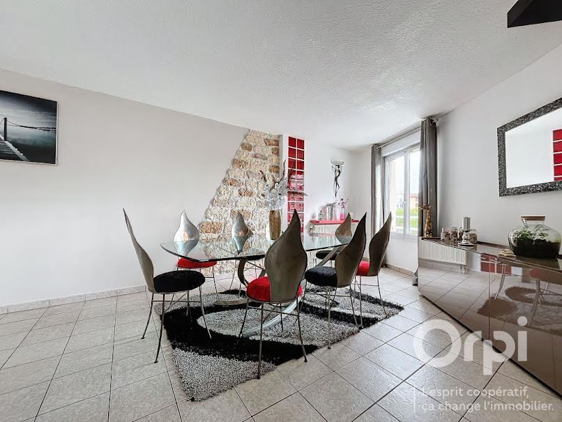 Vente appartement 4 pièces 105 m² à Villeurbanne (69100), 309 000 €