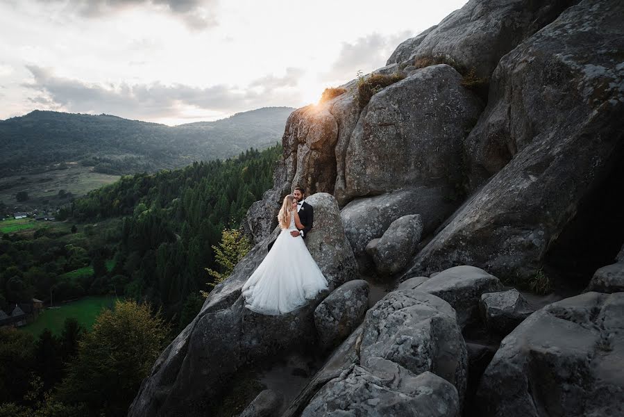 Wedding photographer Volodimir Kovalishin (nla6ep). Photo of 17 November 2019