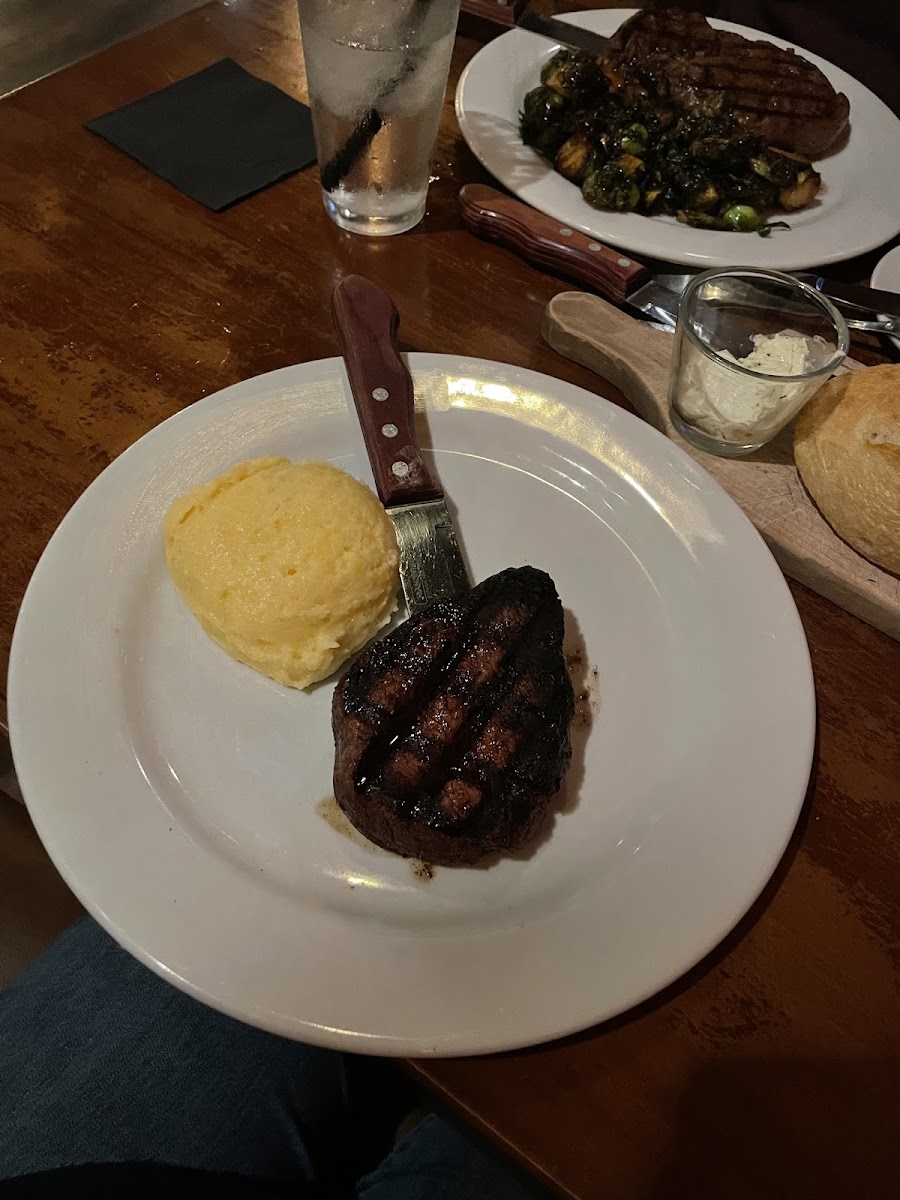 8 oz Filet well done, cheesy garlic mash