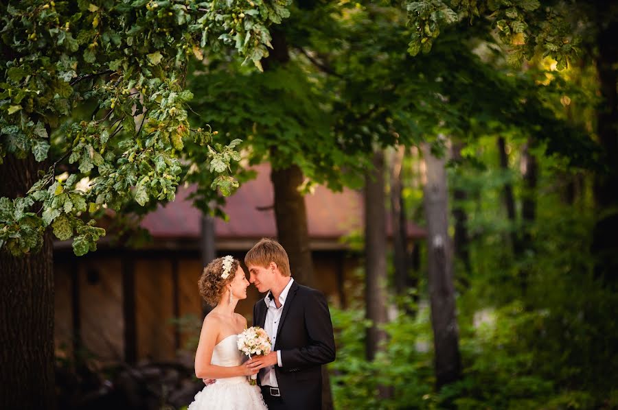 Fotógrafo de casamento Sergey Boshkarev (sergeybosh). Foto de 7 de novembro 2014