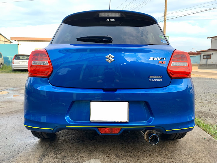 スイフトRSのスイフト・zc53s・仕様変更・ラインテープ・蛍光イエローに関するカスタム事例の投稿画像4枚目