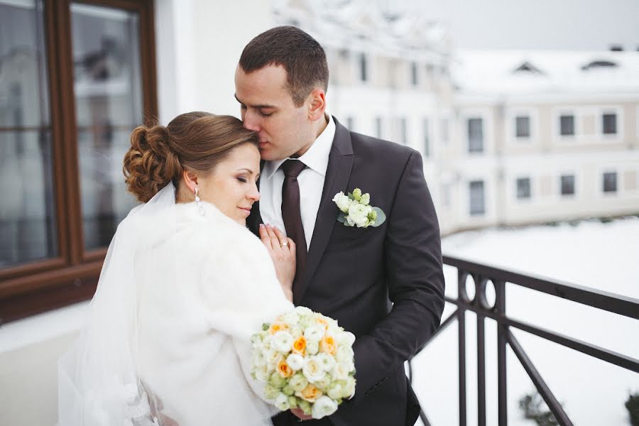 Fotógrafo de casamento Pavel Nenartovich (nenik83). Foto de 9 de março 2015